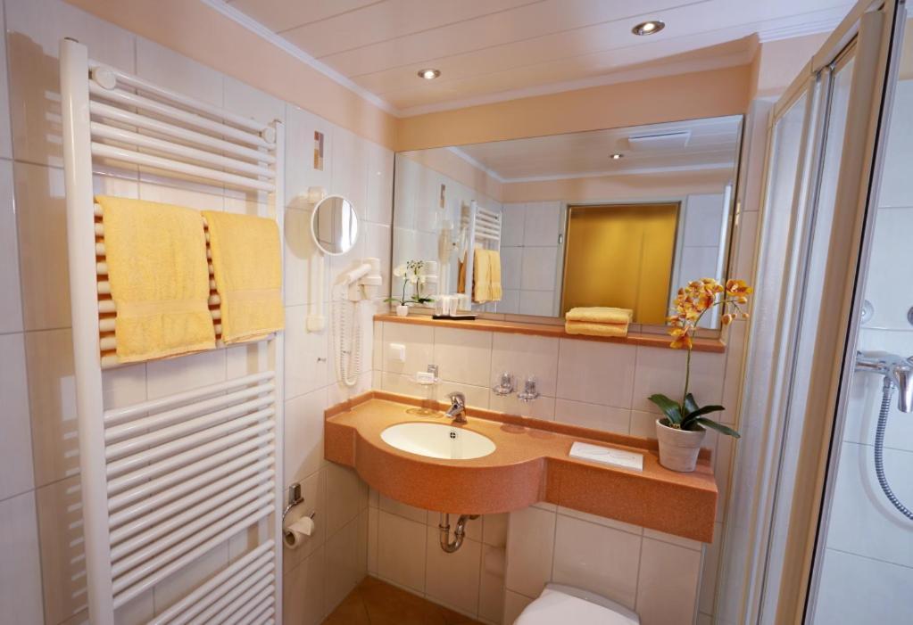 Hotel Pension Jagerstubchen Mayschoß Exteriör bild